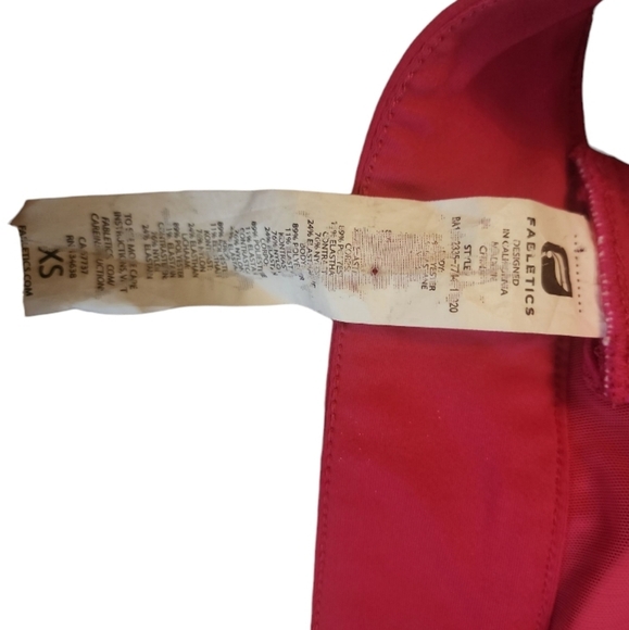 Women's Fabletics Malindi Black Pink Medium Support Active Sports Bra Size XS - Picture 4 of 4